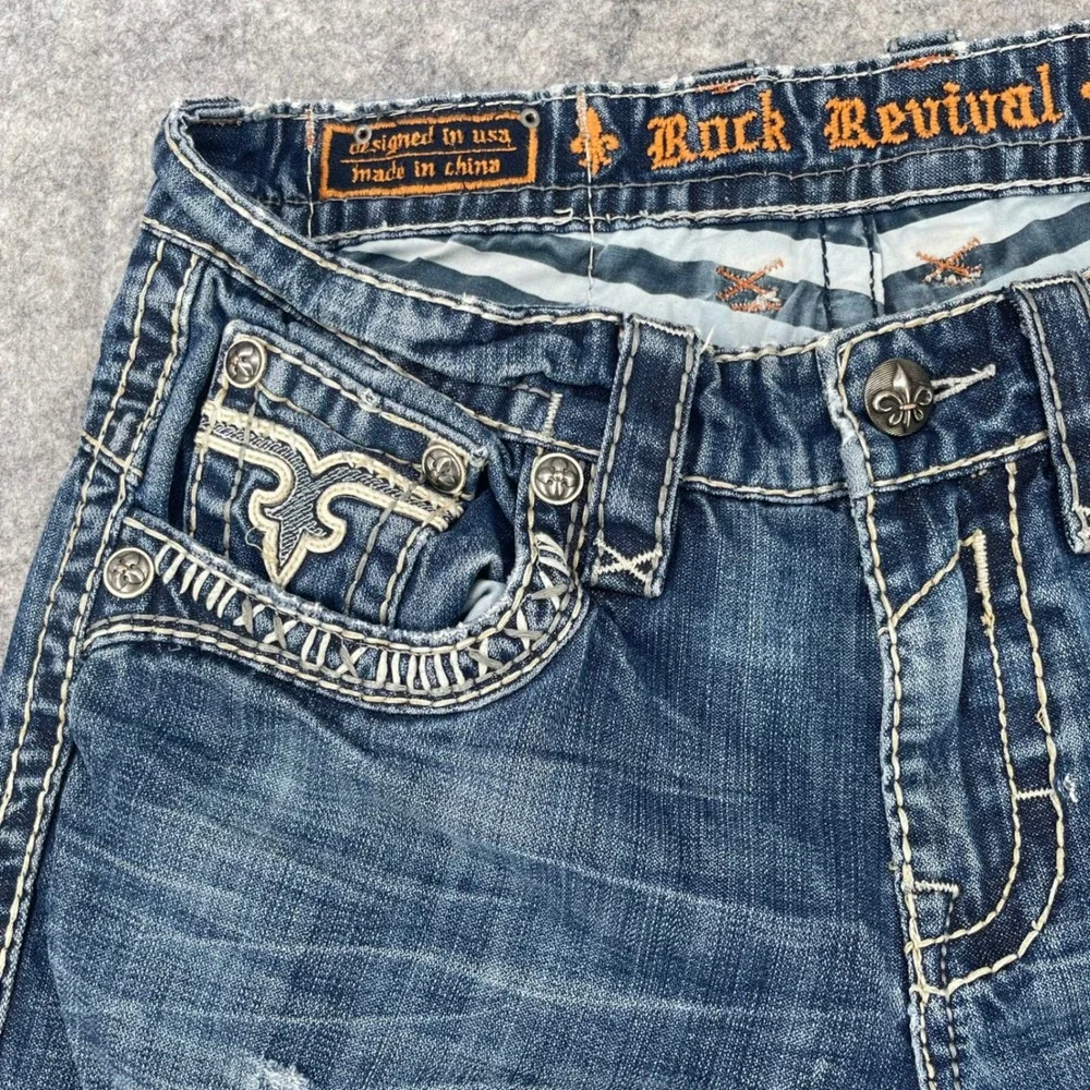 Rock Revival Helicon Jean Men 32x28 Blue Distressed Embroidered Straight Grunge